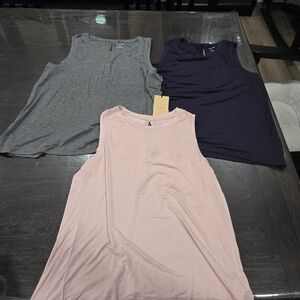 Women's Sleeveless Tank Top Bundle